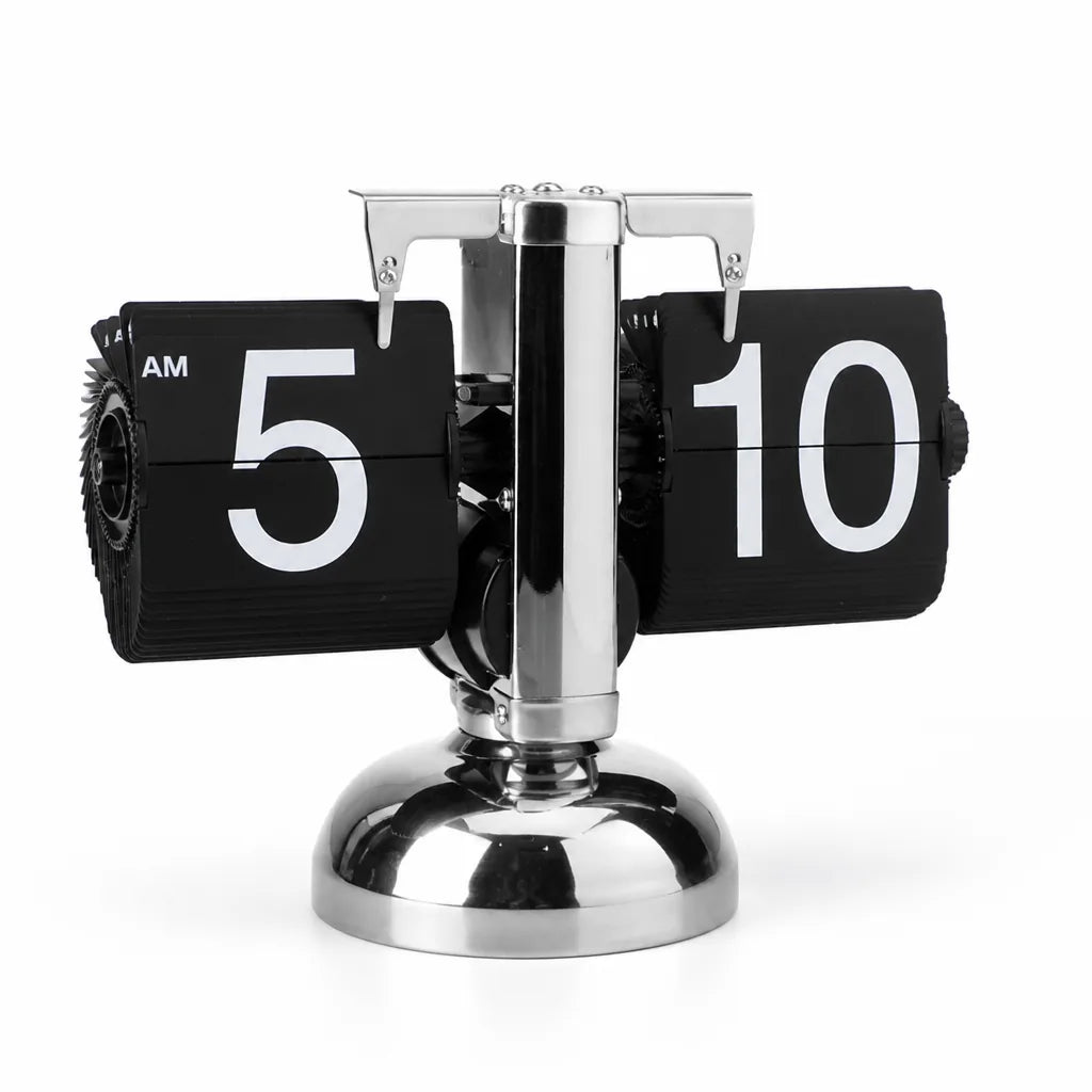 Retro Silent Quartz & Metal Frame Flip Clock – lifestyle view